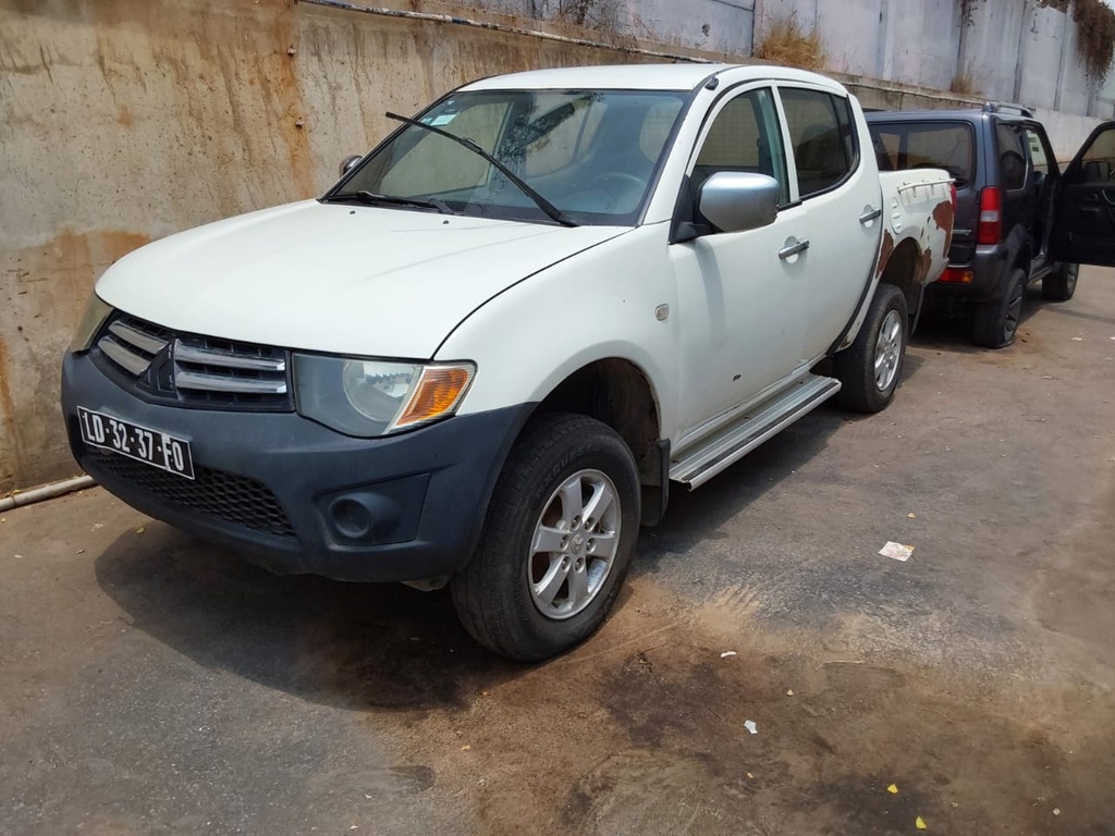 Mitsubishi L200 | LD-32-37-FO​